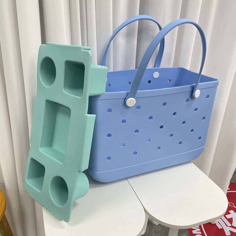 Silicone Wallet Square Shape Beach Bag Charm Waterproof Storage for Small Electronics Coin Purse Holes Accessories Portable