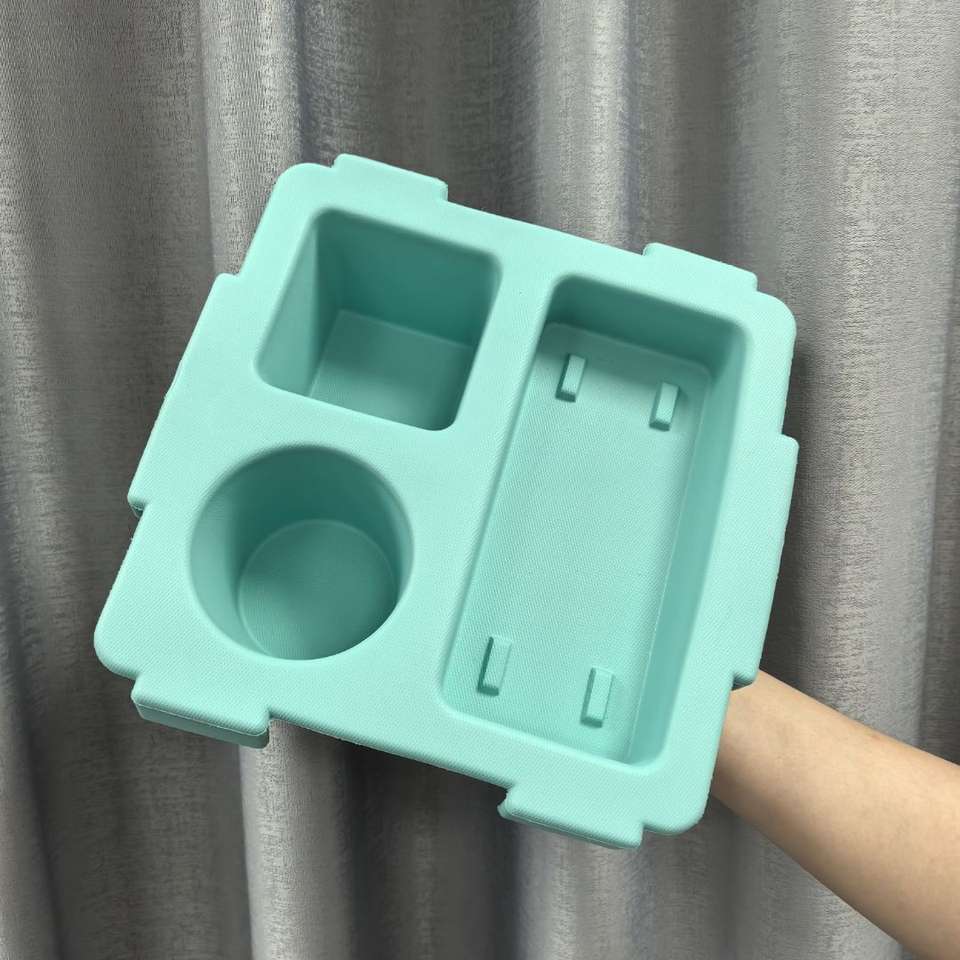 Zhuo Ning Custom Plastic Eco-Friendly Fashion Can Cooler Sleeve Waterproof Drink Holder Beach Bag Accessories Reusable Soda Beer